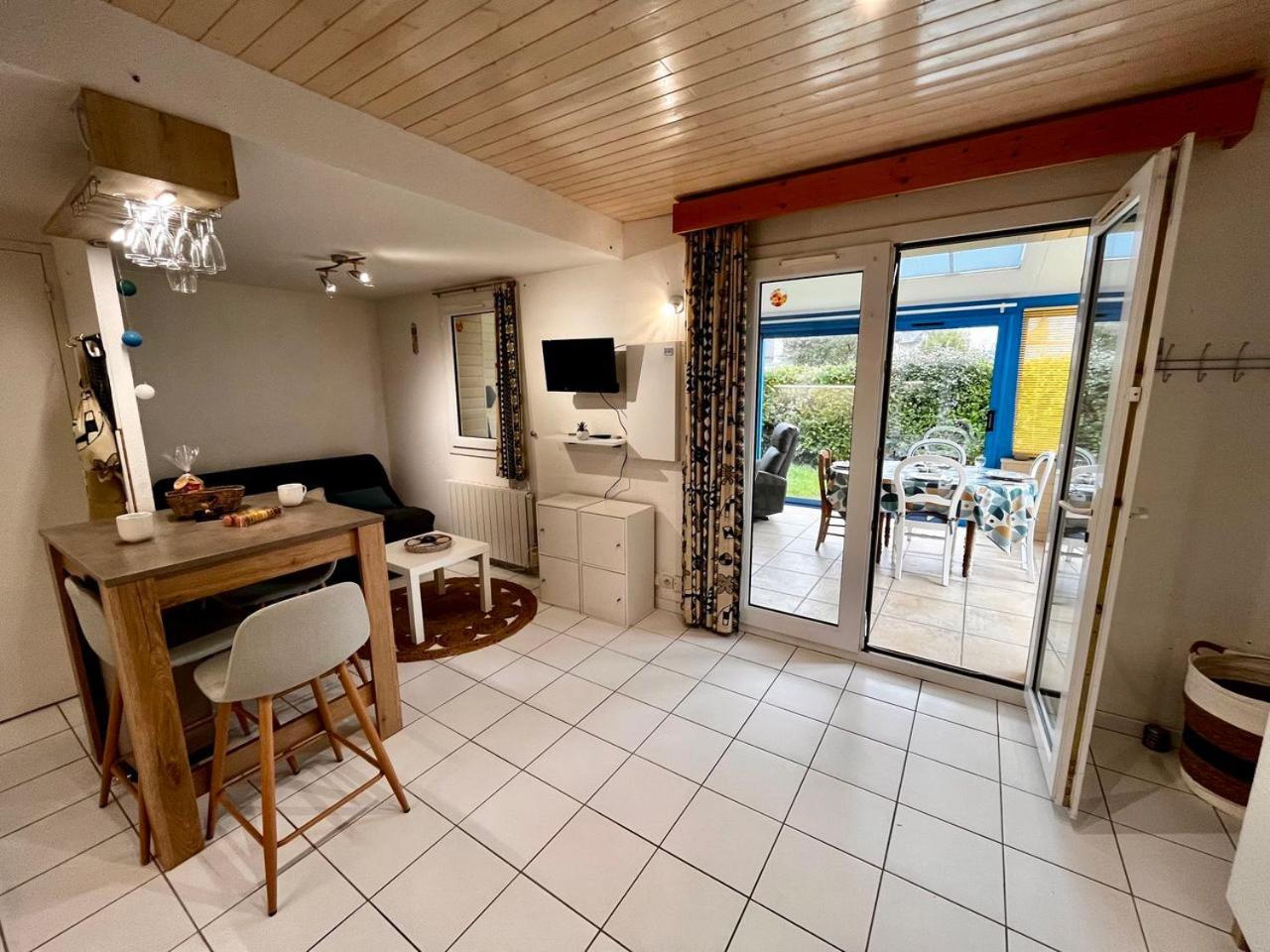 Keraven, Charmante Maisonnette, Piscine Commune 1-4 Personnes Holiday home